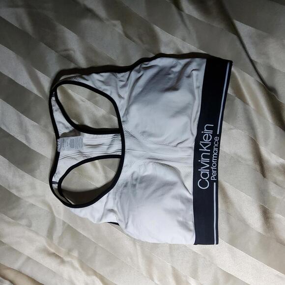 Calvin Klein Other - XL Kool Sports Bra no wire